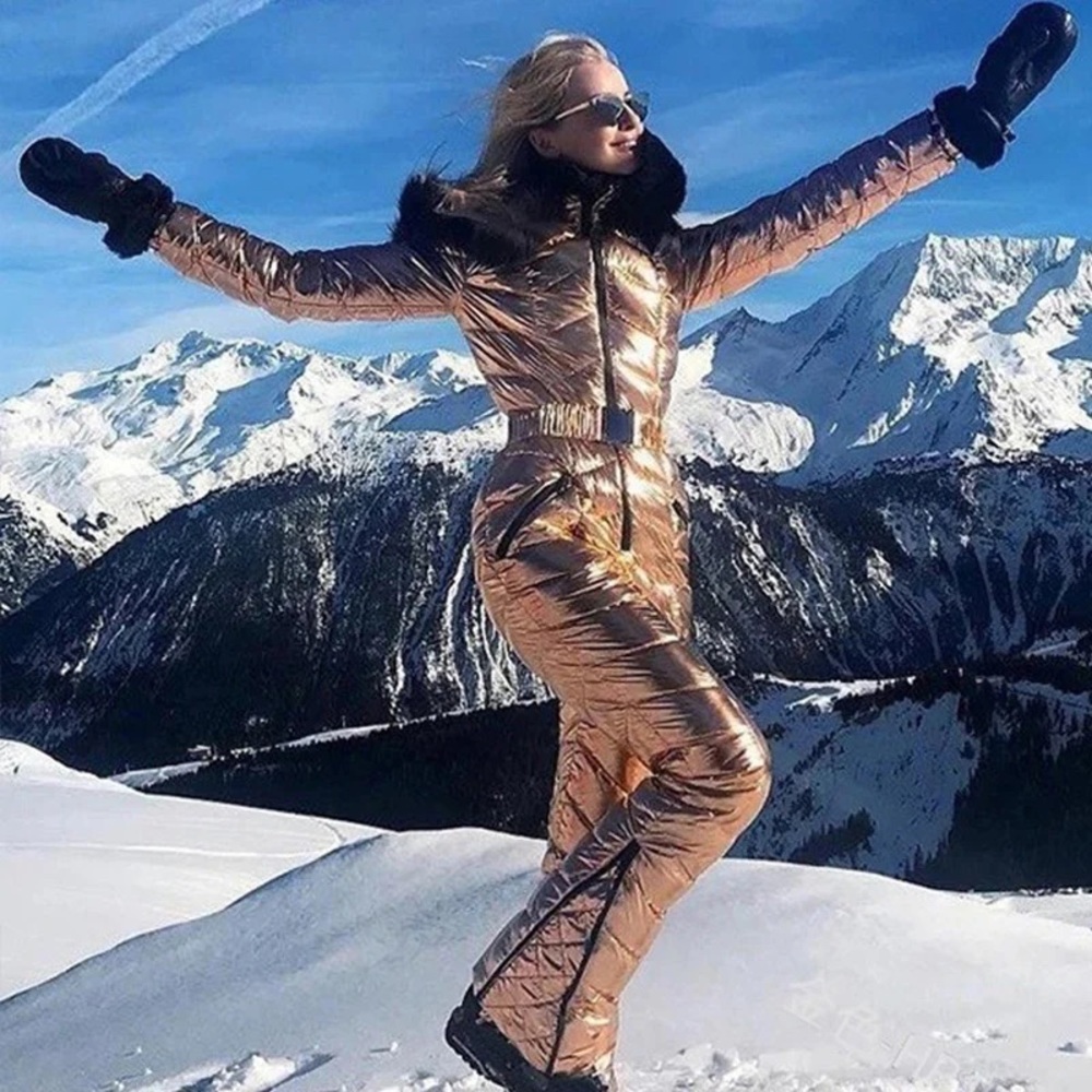 Flash SALE🚨NEW-Women's Gold Ski & Snowsuit size Small (New/Unused) W/oTags